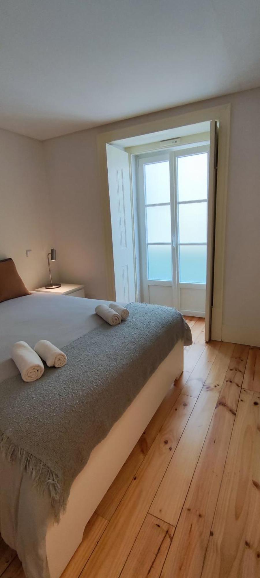 Central Bedroom In Shared House In Chiado - Historic Center Of Lisbon Bagian luar foto