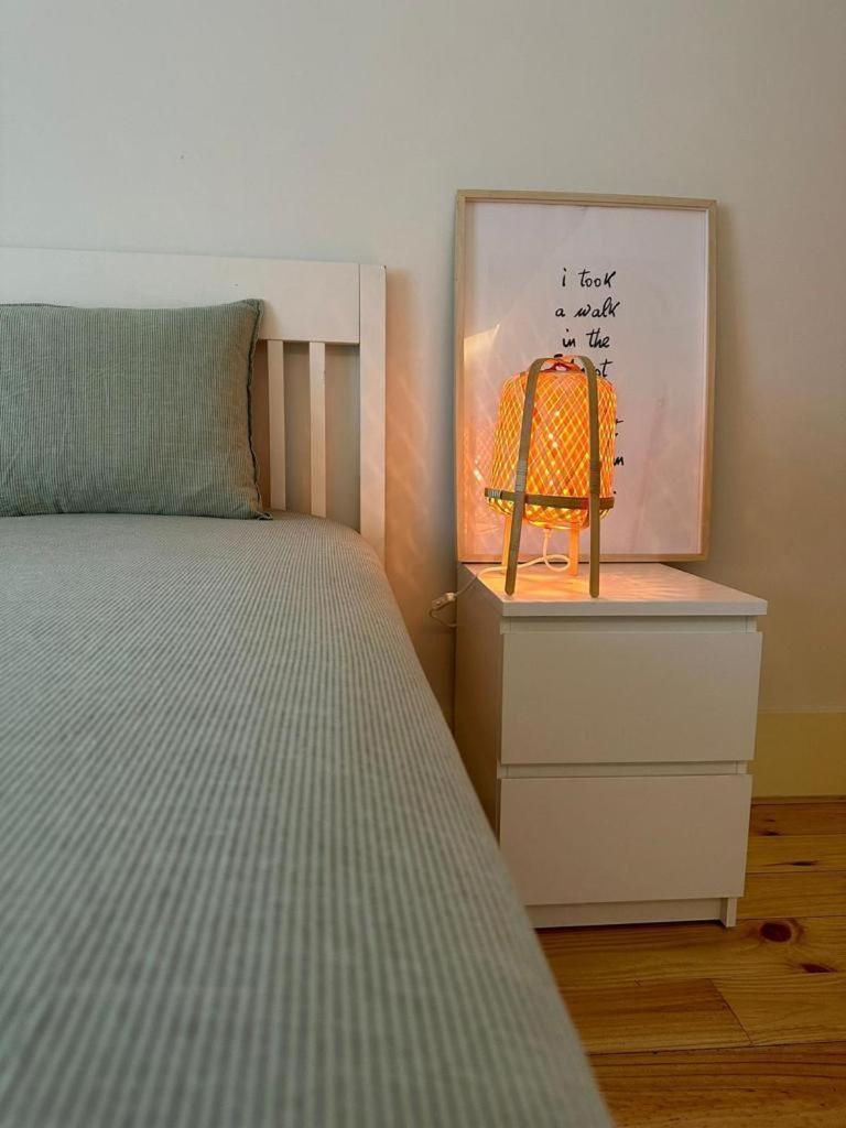 Central Bedroom In Shared House In Chiado - Historic Center Of Lisbon Bagian luar foto